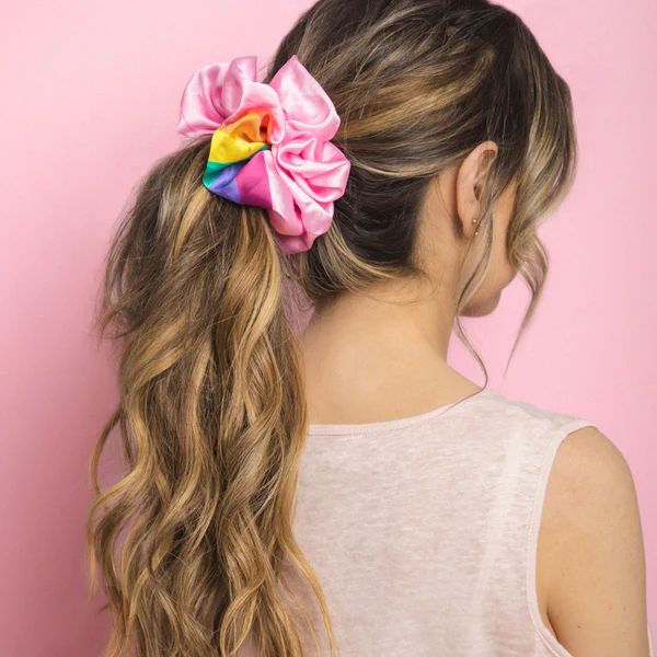 Love Scrunchie (Ships 4-6 weeks) | Beachwaver Co