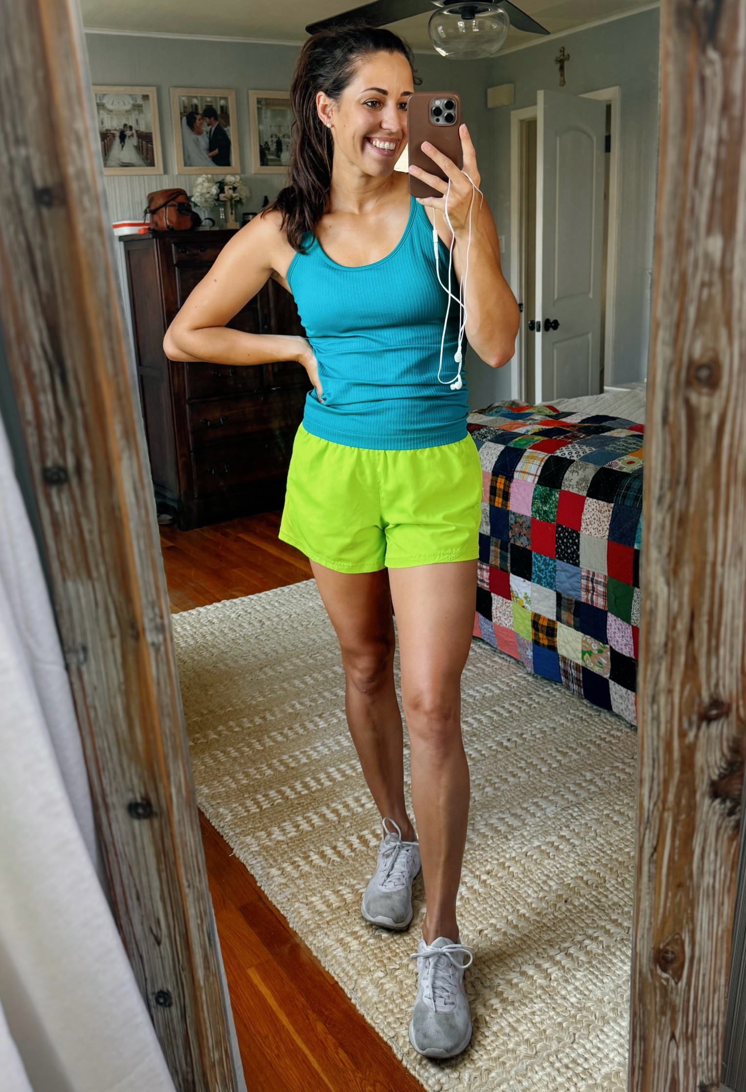 Amazon + Walmart active wear! Built in bra and so comfy🙌🏽 Sized up to large on the top for a fitted but not tight fit. Shorts are a small. 

HOC Lime Green & Kingfisher🍂

HOC Autumn, Activewear, True Autumn, Dark Autumn, Lulu Dupes, House of Colour Autumn



#LTKFindsUnder50 #LTKFitness #LTKActive