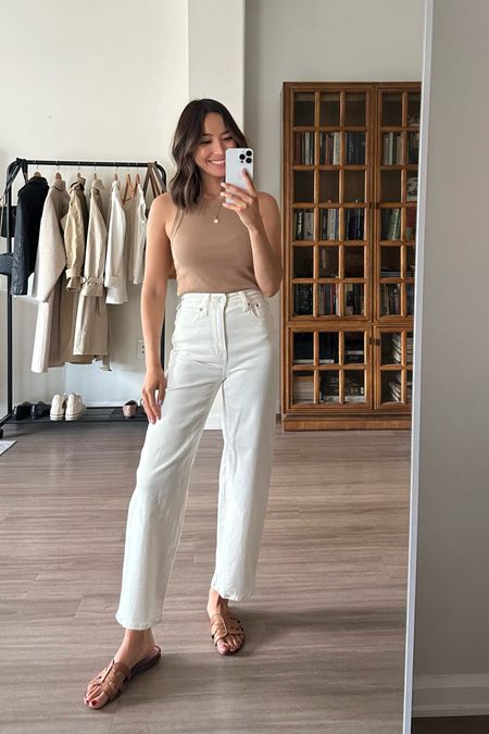 Spring summer staples 

Tank - xs Banana Republic, sold out color linked similar from Madewell
Jeans 23 - Madewell I sized down 2 but I recommend sizing down 1 for this pair 
Sandals tts my favorite! 
Bra code JAZZ

#LTKstyletip