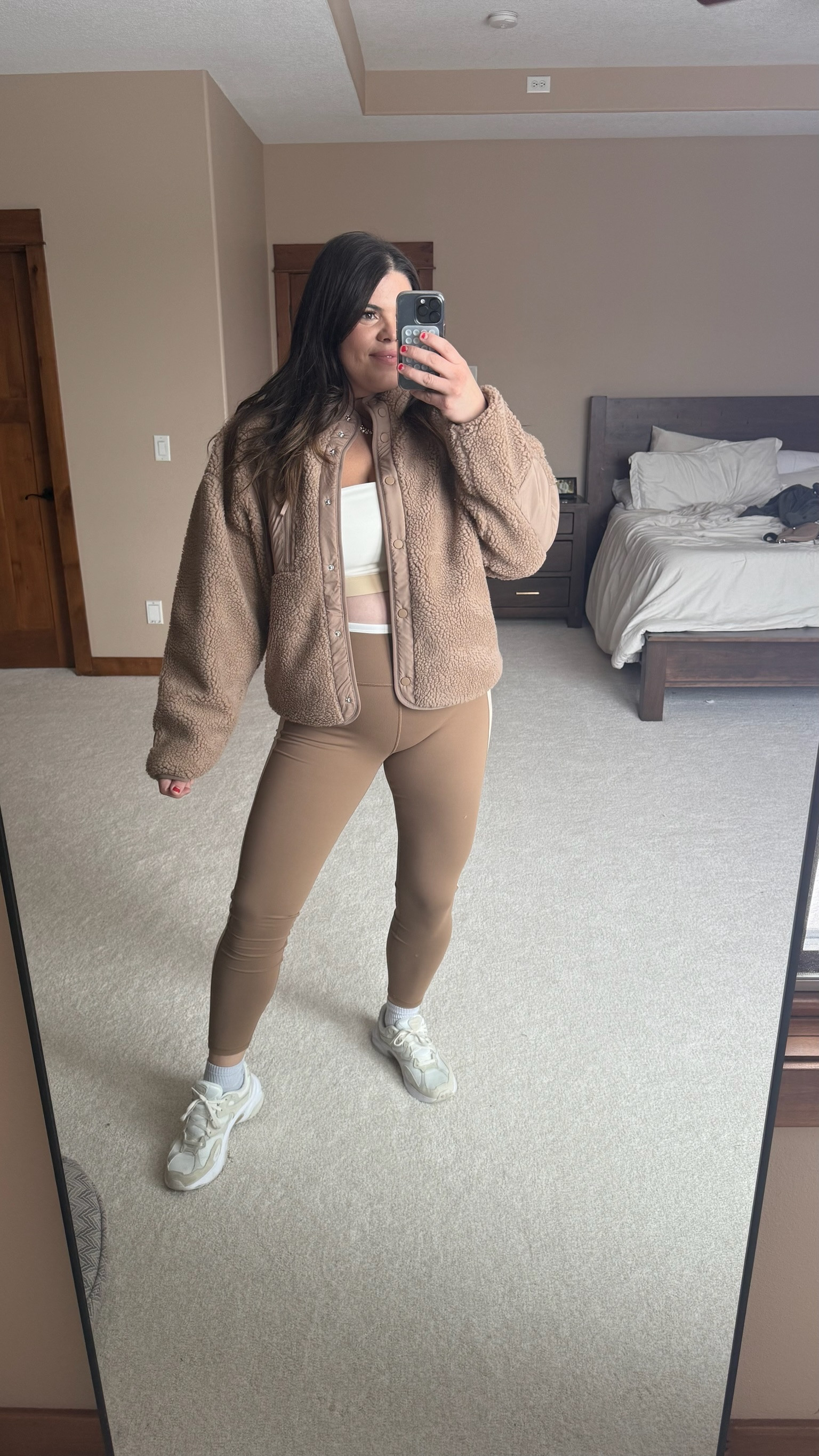 casual athletic wear and mom outfit I’m wearing today. Would also be a perfect travel outfit 🖤 I’m wearing size XL in everything

travel outfit, mom outfit, teddy jacket

#LTKActive #LTKMidsize #LTKStyleTip