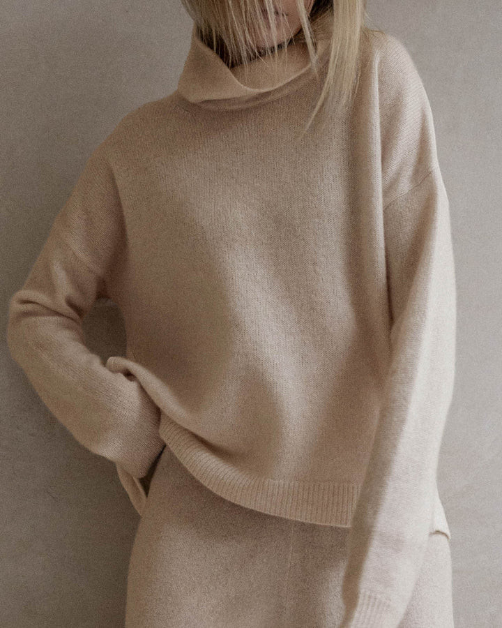 Tori Cashmere Turtleneck Sweater | Splendid
