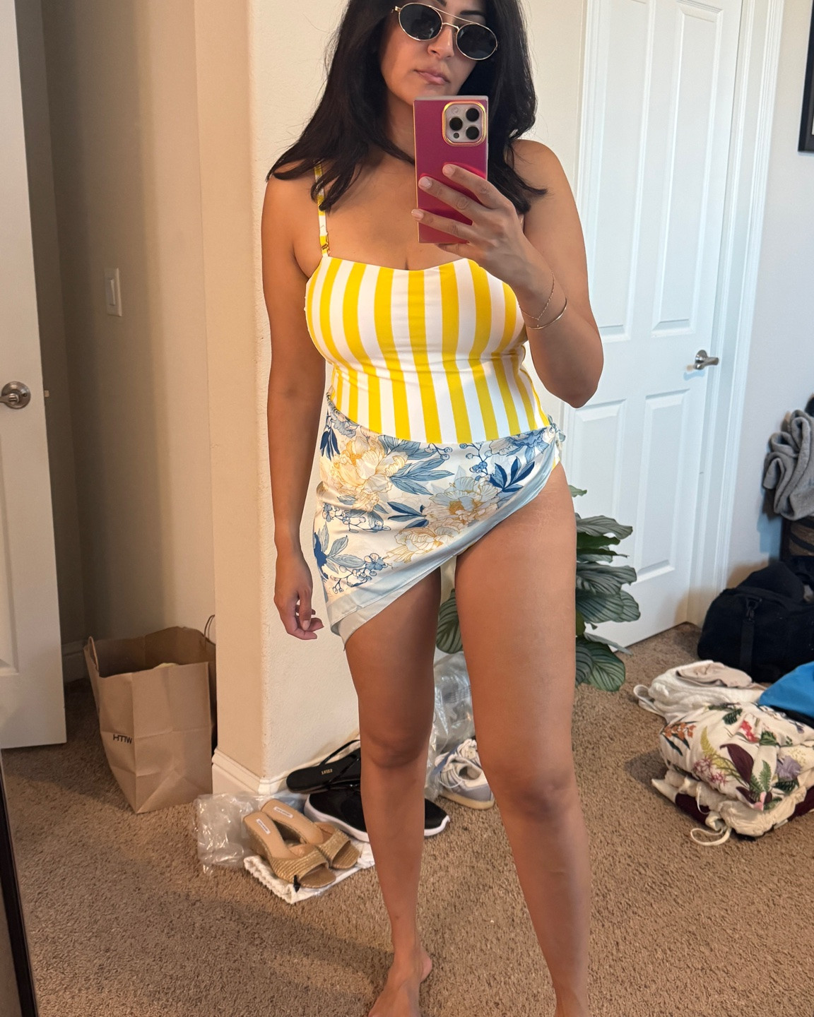 Packing for vacation and found the cutest one piece swimsuit that is midsize friendly and is reversible so you can wear it two different ways: yellow striped or blue stripes

Also features tummy control, removable straps and push up cups! Wearing size 12

#swimsuit #beachvacation #hawaii #pool #amazon #bodyconciousswim #size12swimsuit

#LTKTravel #LTKSwim #LTKMidsize