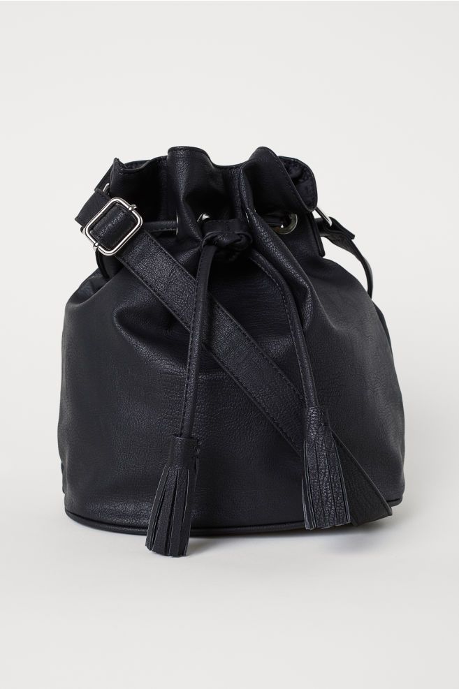 Bucket bag | H&M (UK, MY, IN, SG, PH, TW, HK)