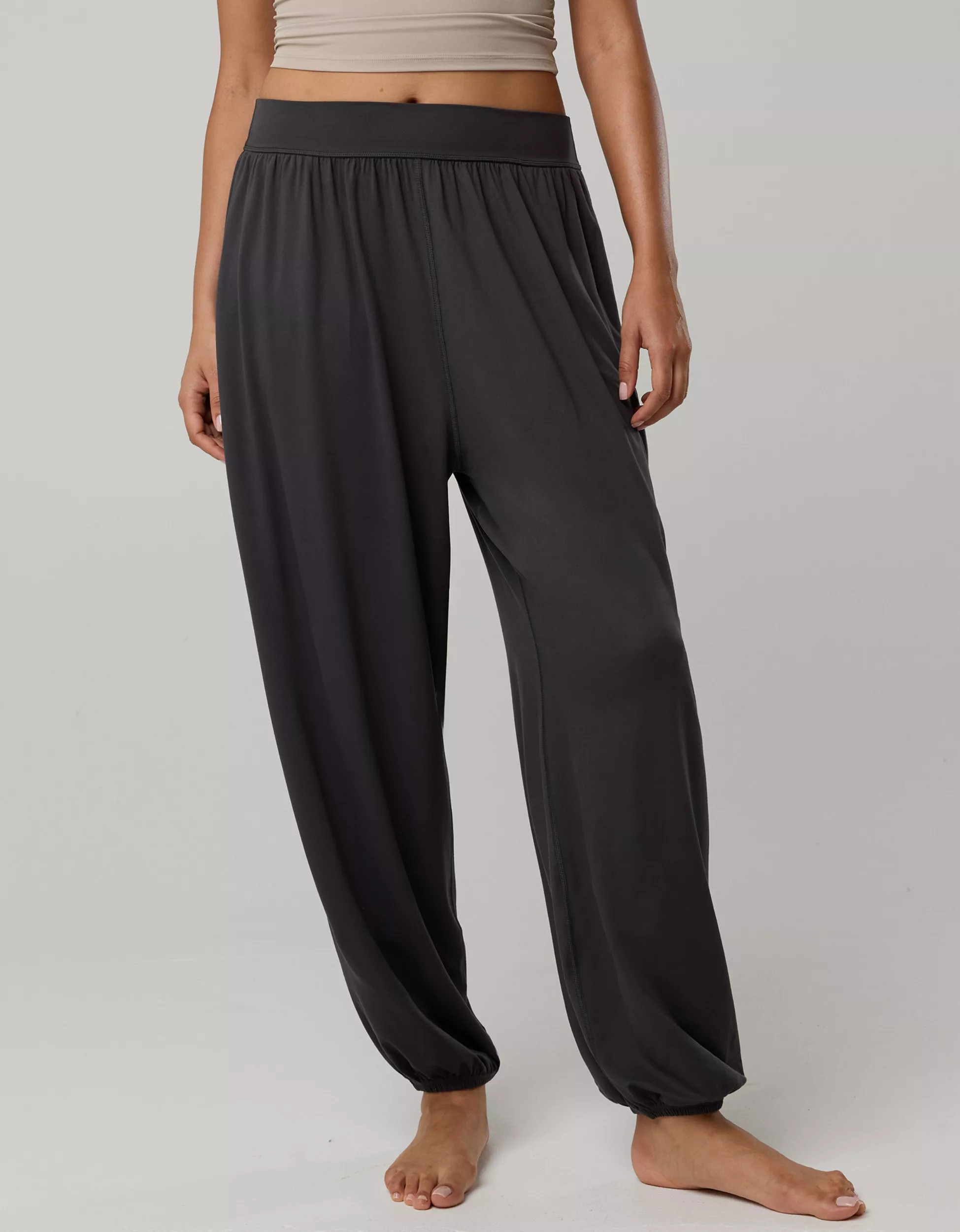 OFFLINE By Aerie The Hugger Go With The Flow Jogger | American Eagle Outfitters (US & CA)