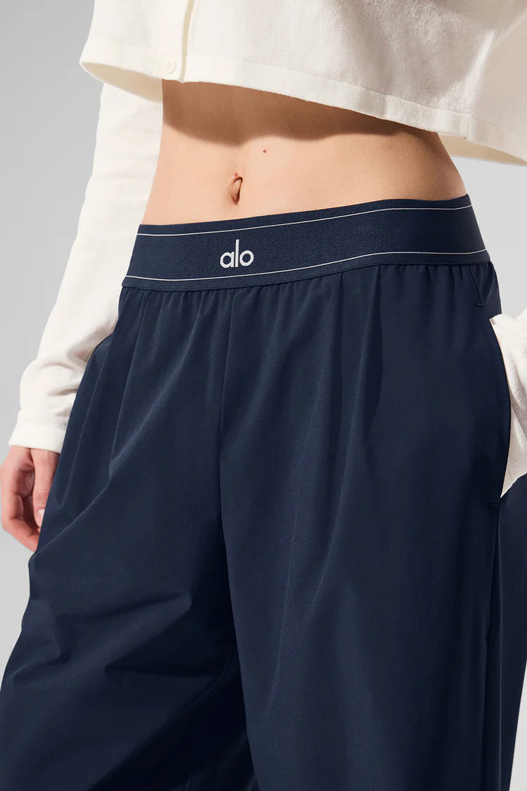 Suit Up Trouser (Regular) | Alo Yoga (US)