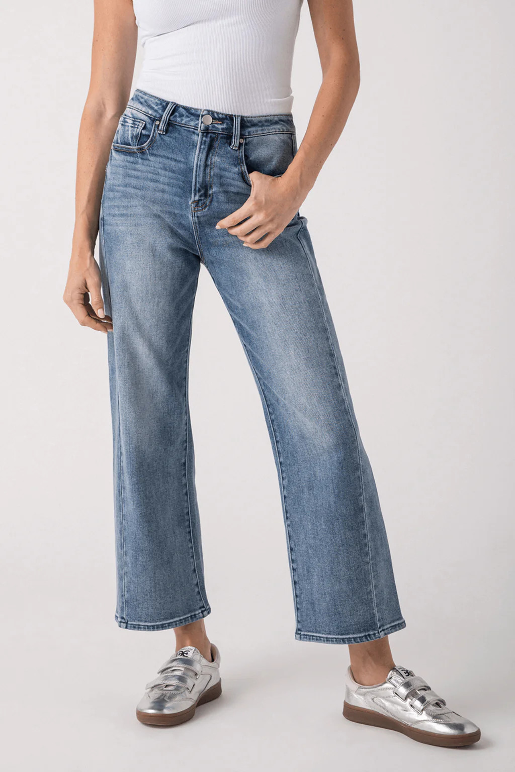 Risen Wren High Rise Barrel Jeans | Social Threads