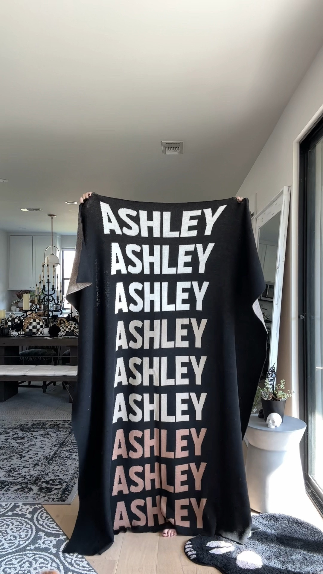 Baublebar is having a 25% off sale on their custom gifts! These blankets have been a favorite of mine for YEARS!! I have so many of them now. 

These blankets come in 2 different sizes and tons of other colors and patterns.

I love all of these custom goodies to give for unique and personalized gifts! 

#LTKSaleAlert #LTKHome #LTKGiftGuide