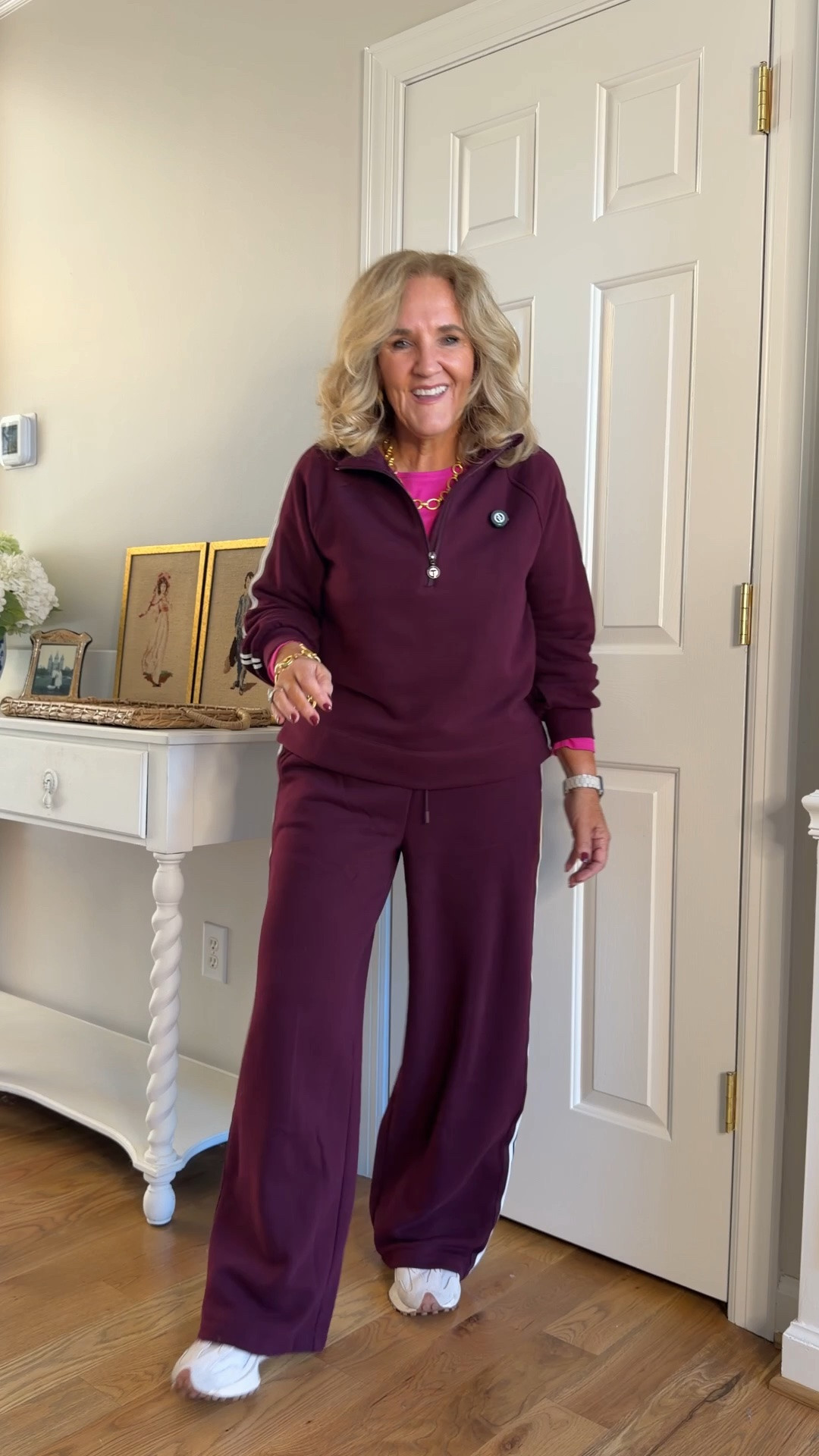 Sweatshirt size medium petite 
Track pants medium 
Tee size medium (I could’ve used the small)
