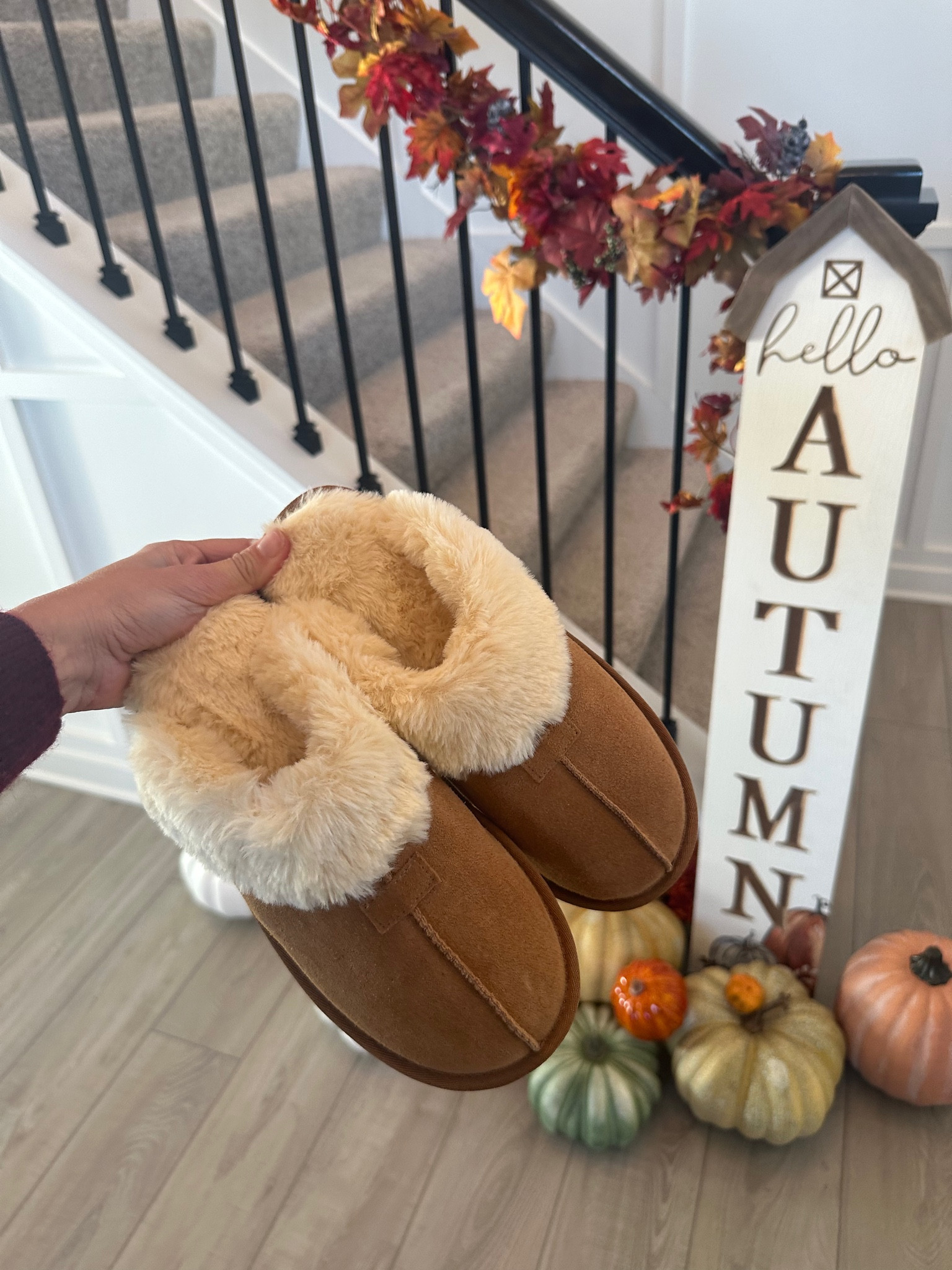 Walmart slippers!!! Ugg dupes! Under $20 🩷