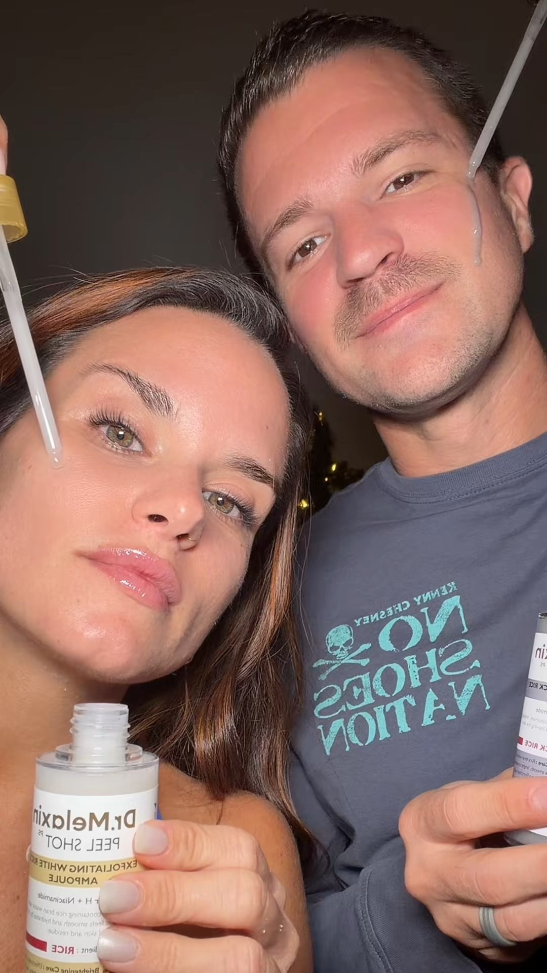 This duo is no joke 😳✨ The Dr. Melaxin Peel Shot Glow set (White + Black Rice) gently exfoliates, clears out blackheads, and makes your skin baby-smooth face or body. The glow after? Unreal.

💬 Comment “riceglow” and I’ll DM you the link

#TayBeckerBeauty #TayBecker
#drmelaxin #skincareduo #exfoliation #charlestonbeauty #glassskin #momstylevibes #reellife

#LTKBeauty #LTKSaleAlert #LTKgrwm