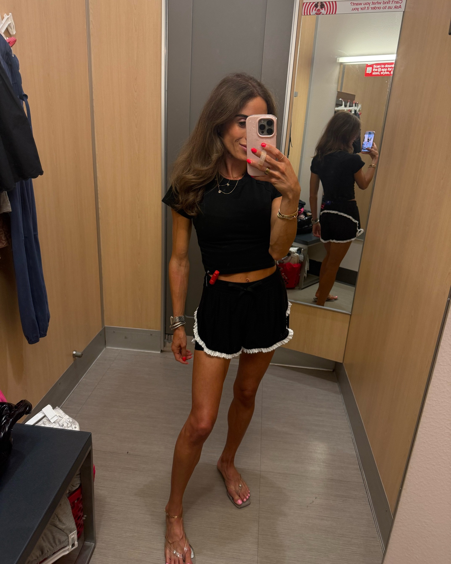 How cute are these black and white ruffle athleisure shorts wearing xxs

#LTKPetite #LTKActive