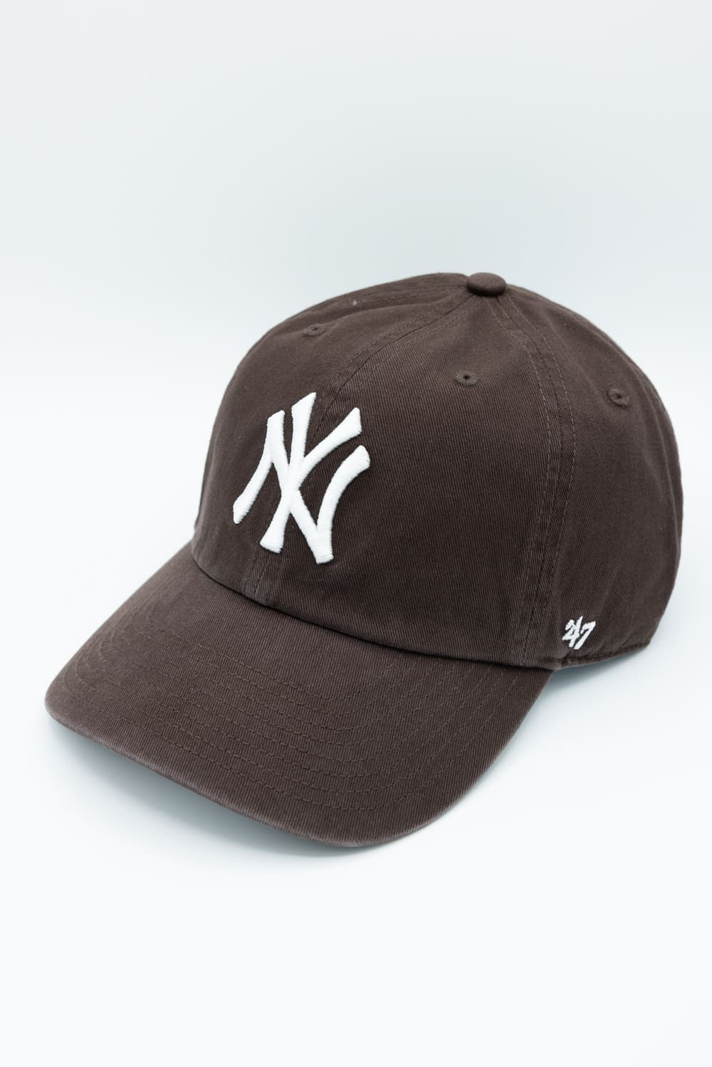 47 New York Yankees Clean Up Hat in Brown | B-RGW17GWSNL-BW | Glik's