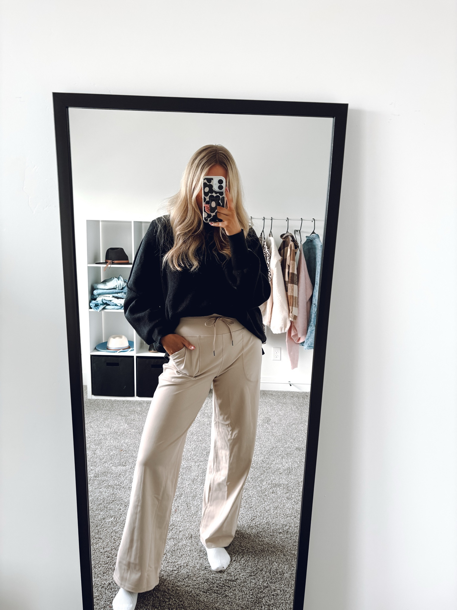 another variation of the comfiest pants!!! More colors! Love that you can choose the inseam!
wearing size M with 31 inseam & im about 5’6”

| pants | work pants | yoga pants | comfortable pants 

#LTKActive #LTKWorkwear #LTKSeasonal