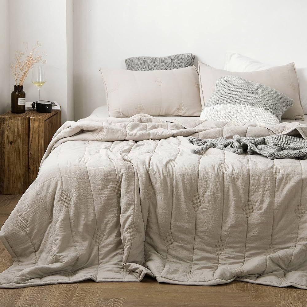 3 Pc Mini Quilt Comforter Set. Stone Washed Soft Fabric. Down Alternative Microfiber Fill. Allove... | Amazon (US)