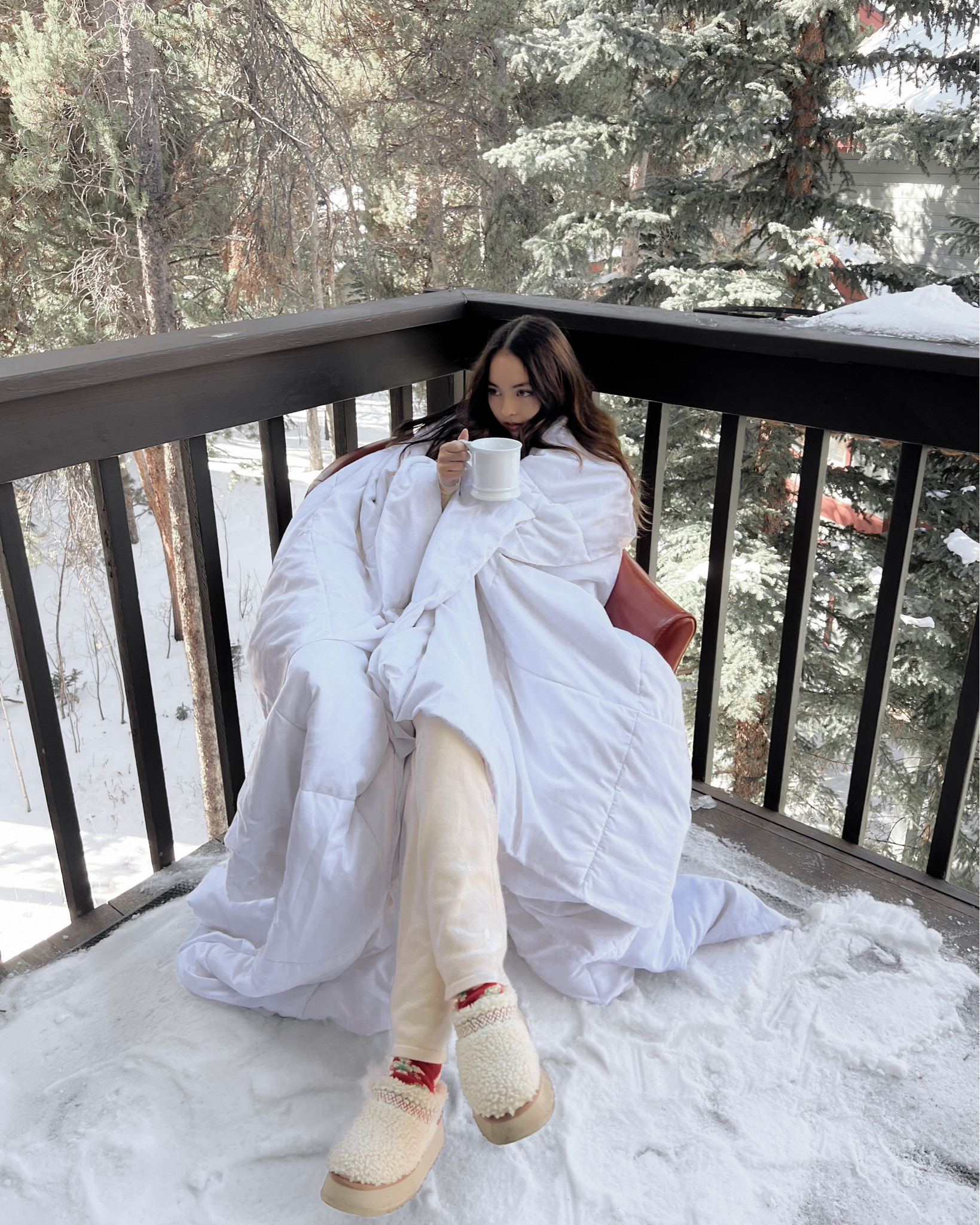 cozy neutral winter outfit