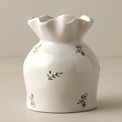 Jane Floral Vase | Magnolia