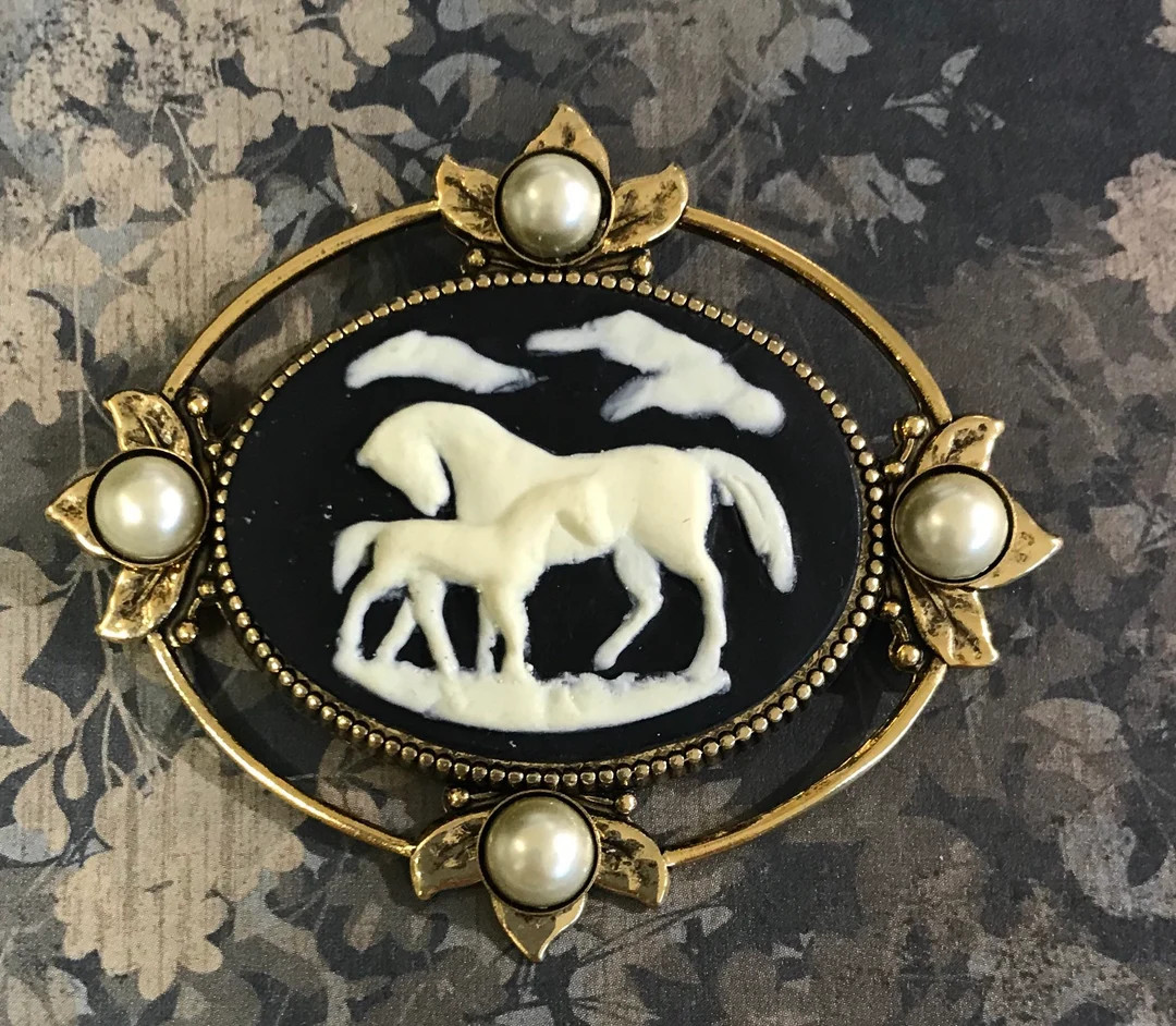 Cameo Brooch - Horse Brooch - Arabian Horse Jewelry - Pearl Accents - Equestrian Accessories - Ho... | Etsy (US)
