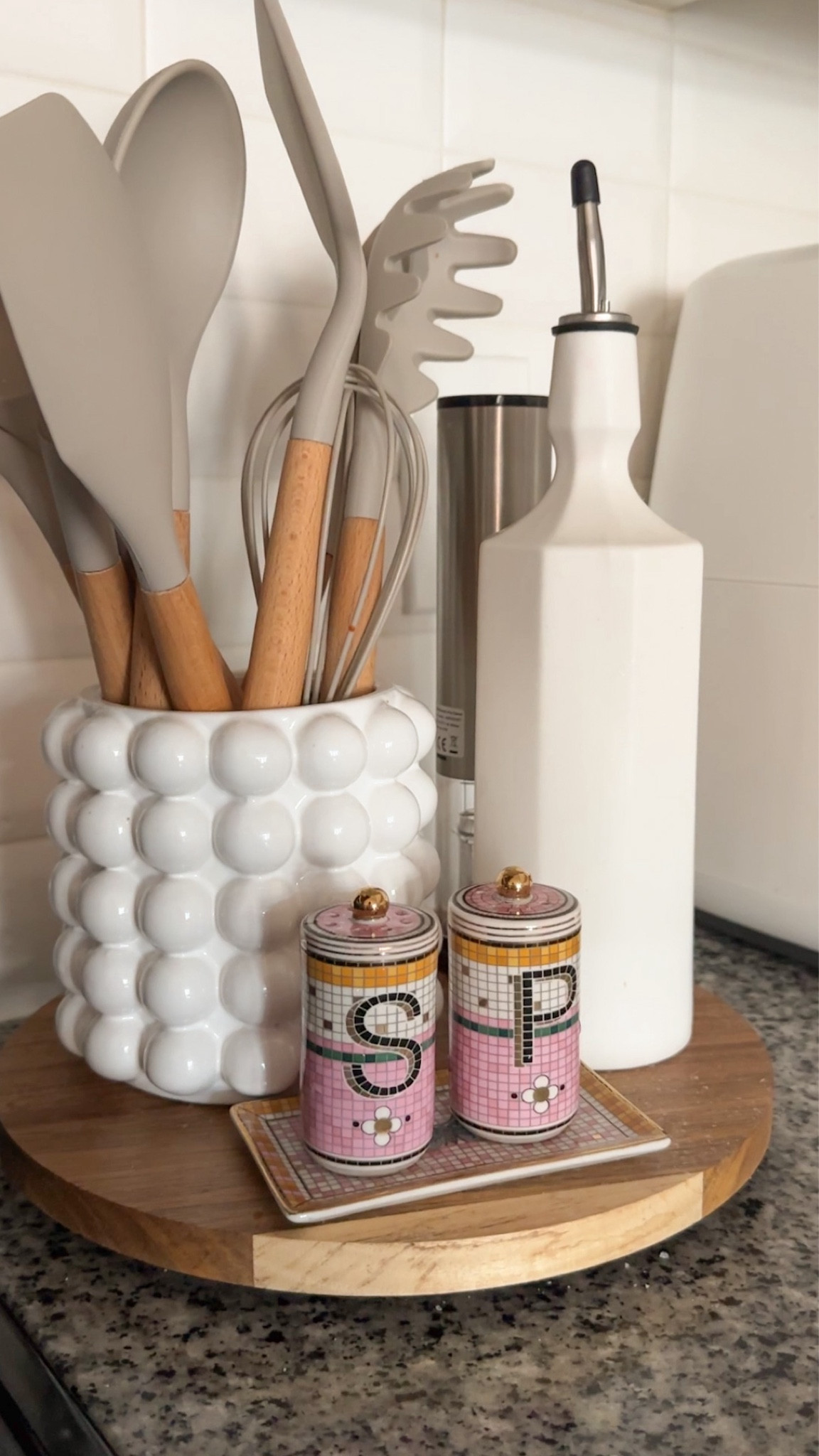 loving the color my new salt and pepper shakers brought to this little nook in my kitchen 🤍🦋

#LTKhome