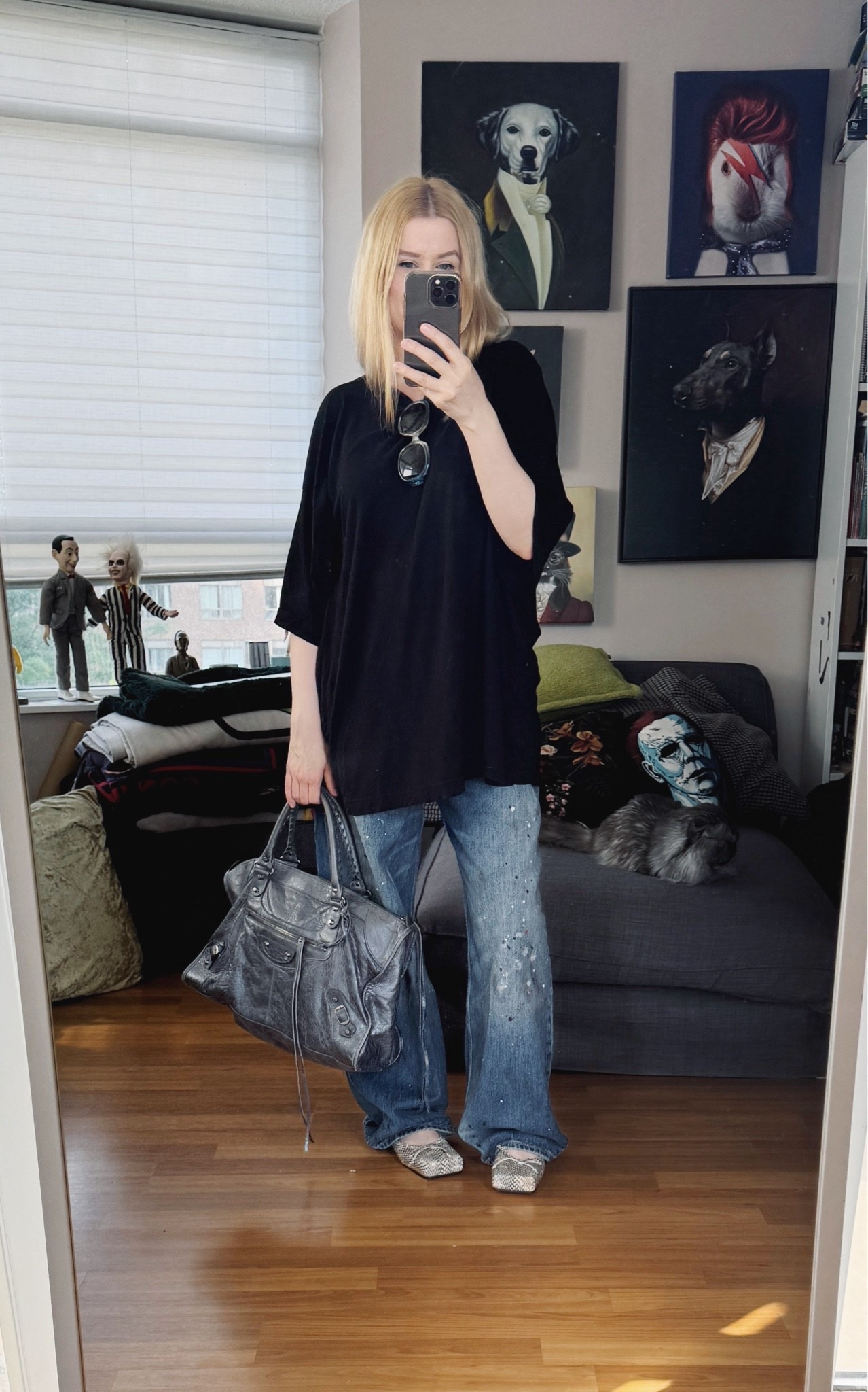 Playing catch up part two. I had social media fatigue this week. 
Big top, big bottom seems to be my hot weather go-to this year. 
T-shirt, bag, and sunglasses are preloved/vintage.
.
.
.
.
https://liketk.it/6fS7q

#LTKcanada #LTKstyletip #LTKsummer