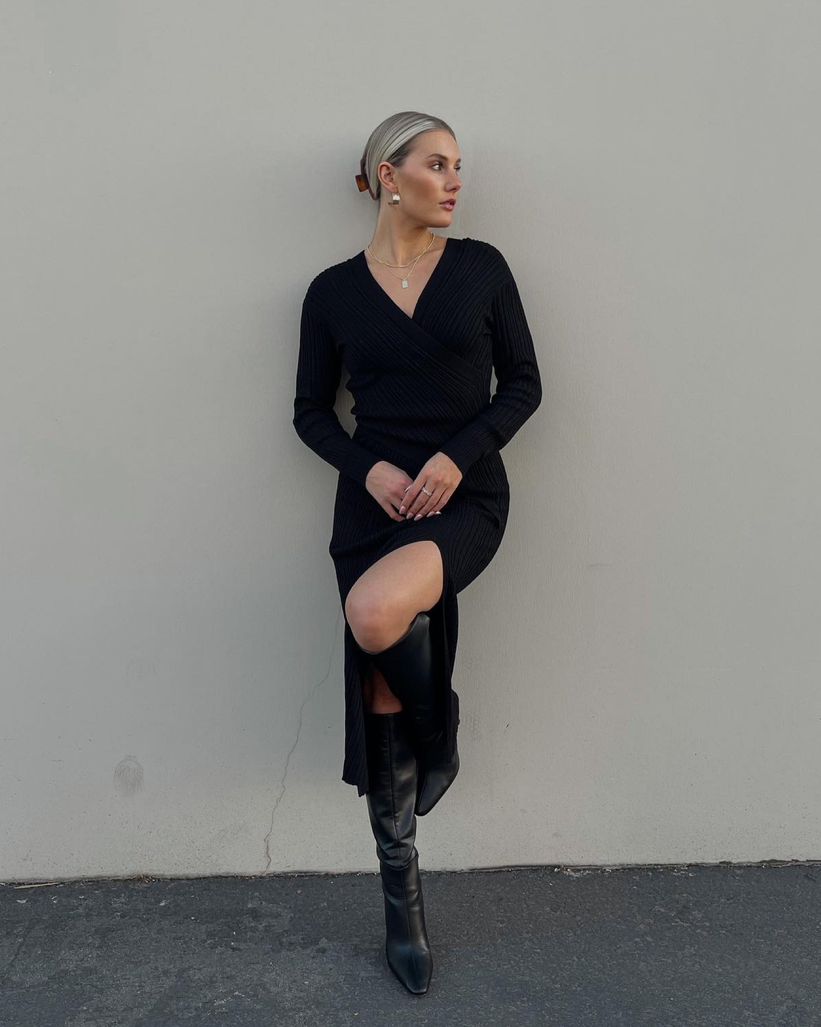 ASTR ribbed sweater dress 🖤

wearing a size S (runs big could’ve sized down) 

#LTKSeasonal #LTKstyletip
