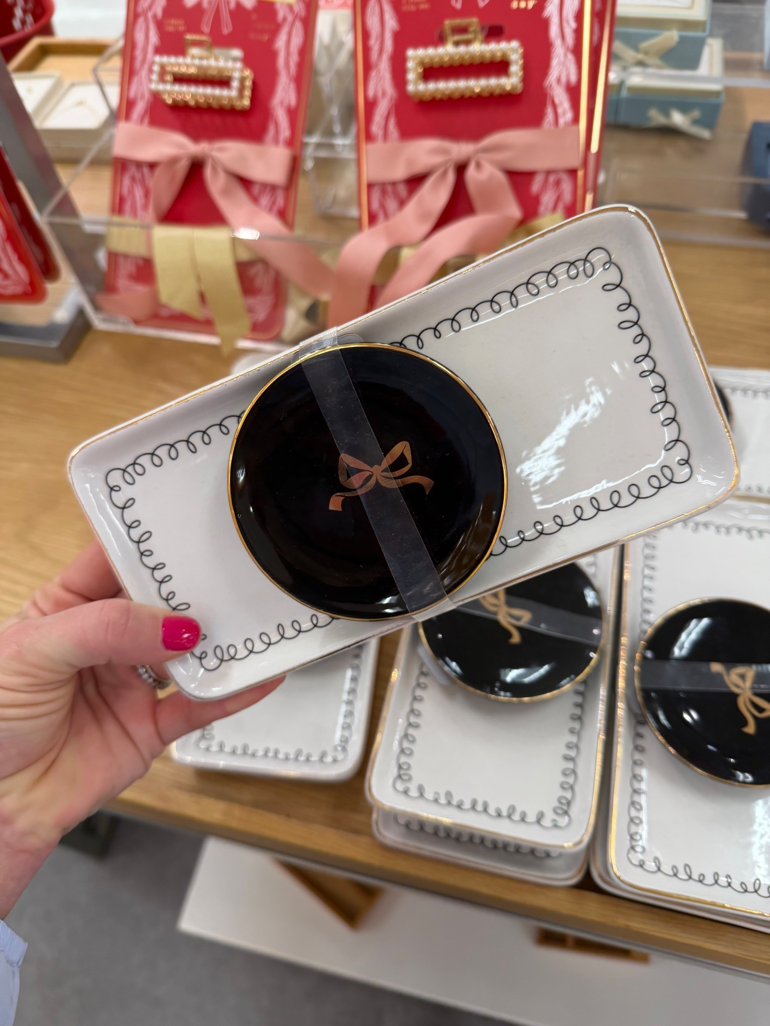 Bow trinket dish gift set

#LTKBeauty #LTKFindsUnder50 #LTKSaleAlert