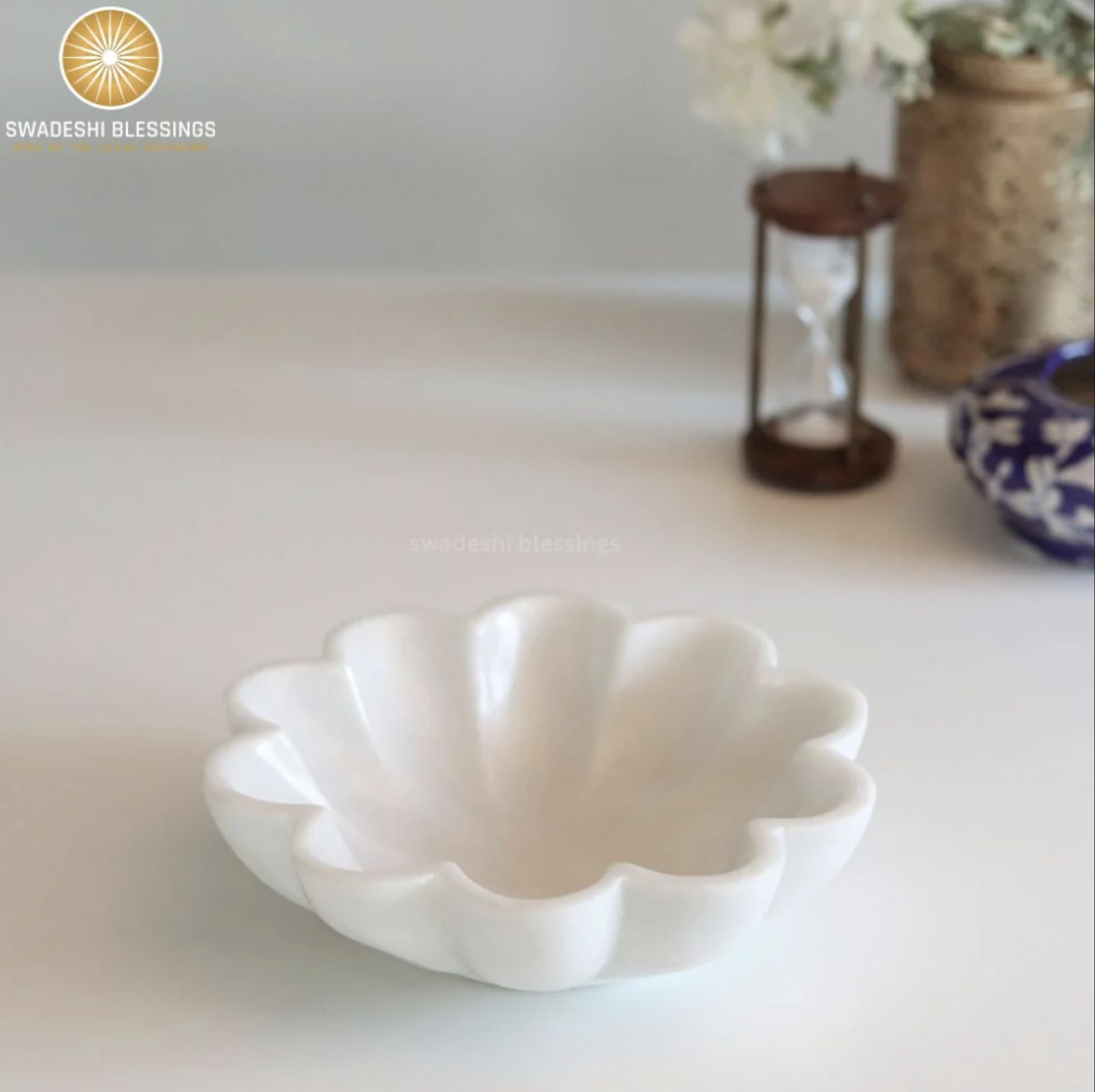 Amazon.com: SWADESHI BLESSINGS HandCrafted Marble Decorative Bowl | White Ruffle Scalloped Fluted Key/Fruit Ring Dish | Organic Modern Home Decor (9 Inches): Home & Kitchen | Amazon (US)