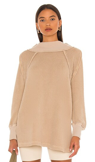 She's A Keeper Top in Winter Wheat | Revolve Clothing (Global)