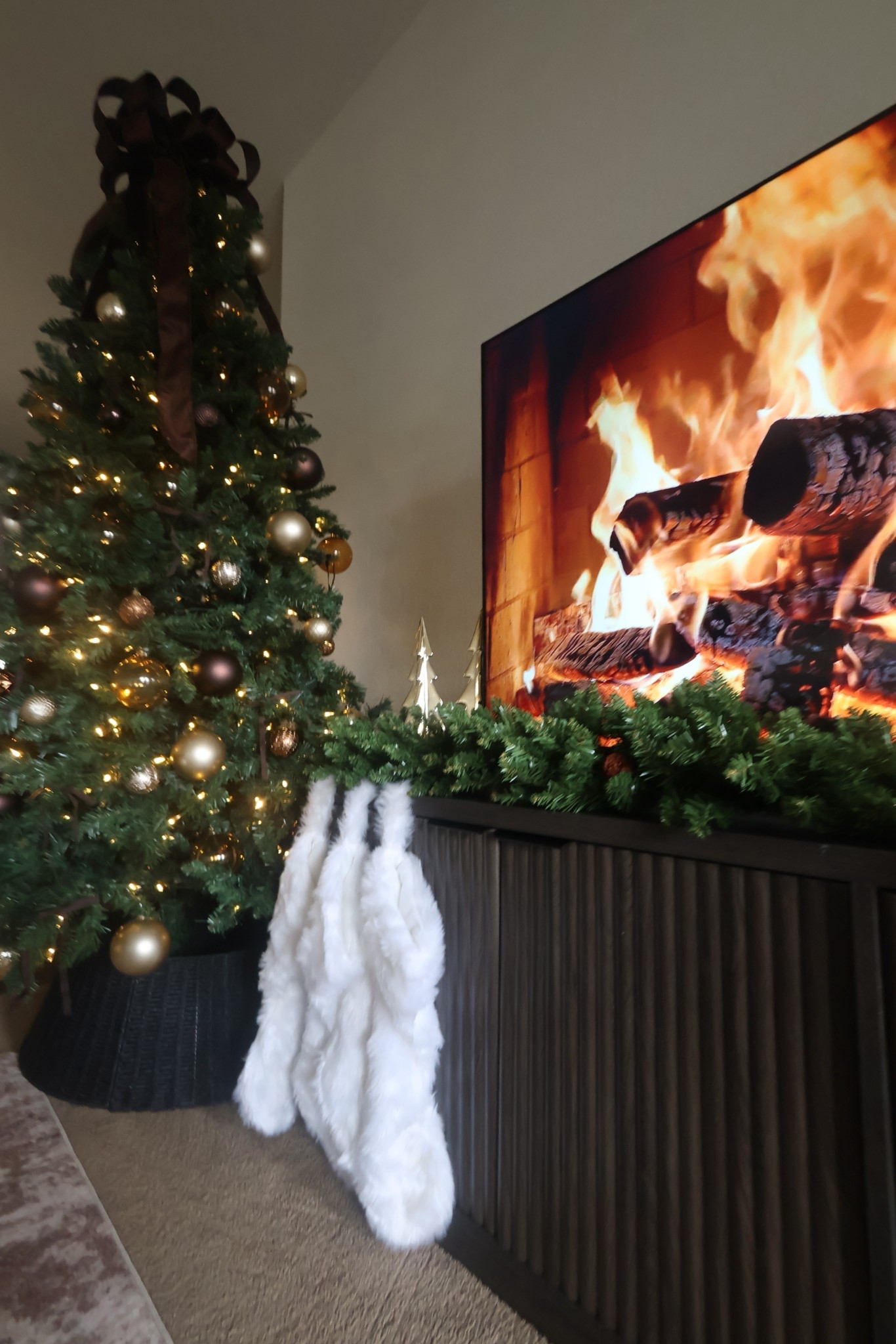 2025 Christmas decor

#christmasdecor #holidaydecor #walmart #amazon  

#LTKSeasonal #LTKHoliday #LTKHome