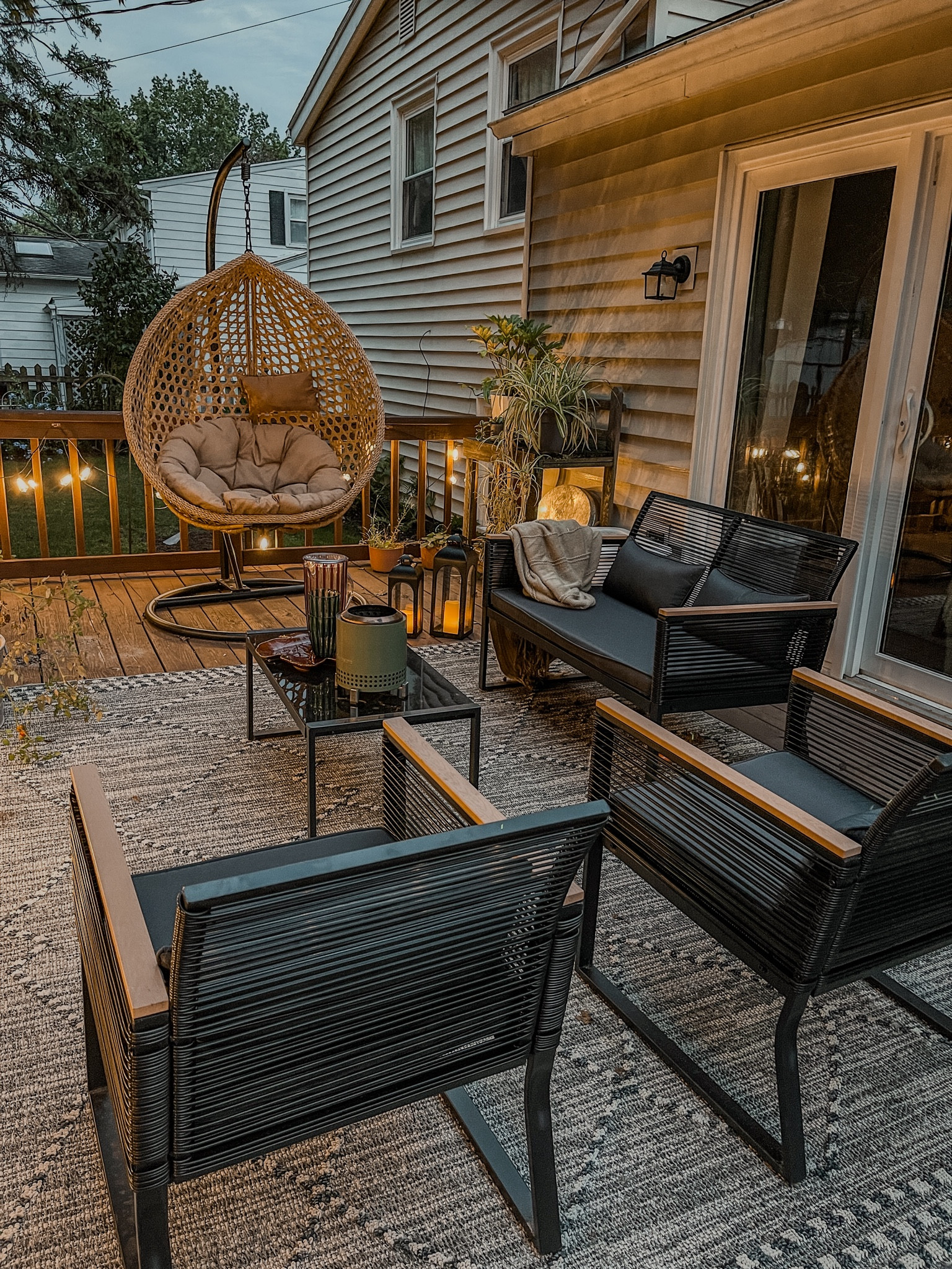 Cozy fall decor for the deck. Warm blanket, cozy lanterns, & cute serving ware!



#LTKSeasonal #LTKHome #LTKStyleTip