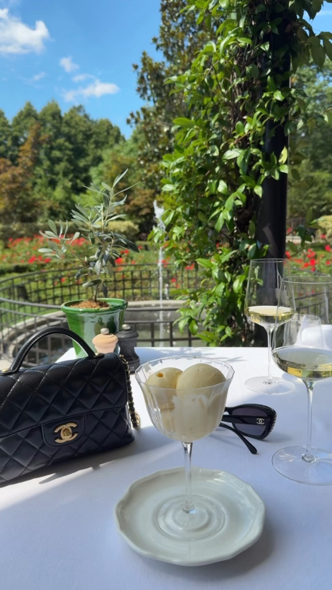 CHANEL 🖤

#LTKootd #LTKTravel