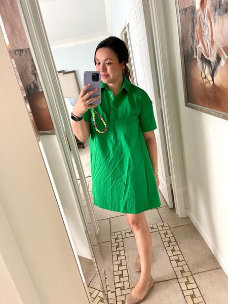 Sorry for the wrinkles! 
Short sleeve mini shirt dress in Kelly green, size down, runs large. Wearing a small regular. 
Trapeze style collared dress with pockets 
On sale for $27.99 
100% cotton shirtdress 


#LTKfindsunder50 #LTKsalealert