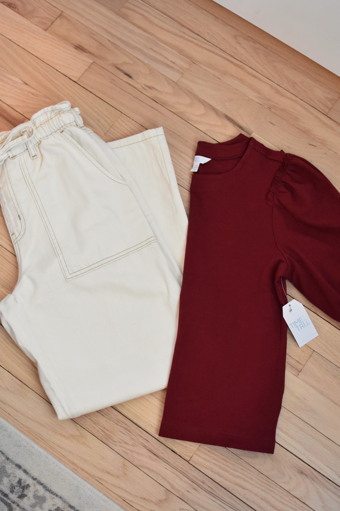 Pull-on paper bag jeans that’s are tall girl approved! The drawstring waist is functional. The puff sleeve top and jeans fit true to size  

#LTKWorkwear #LTKmomlife #LTKootd
