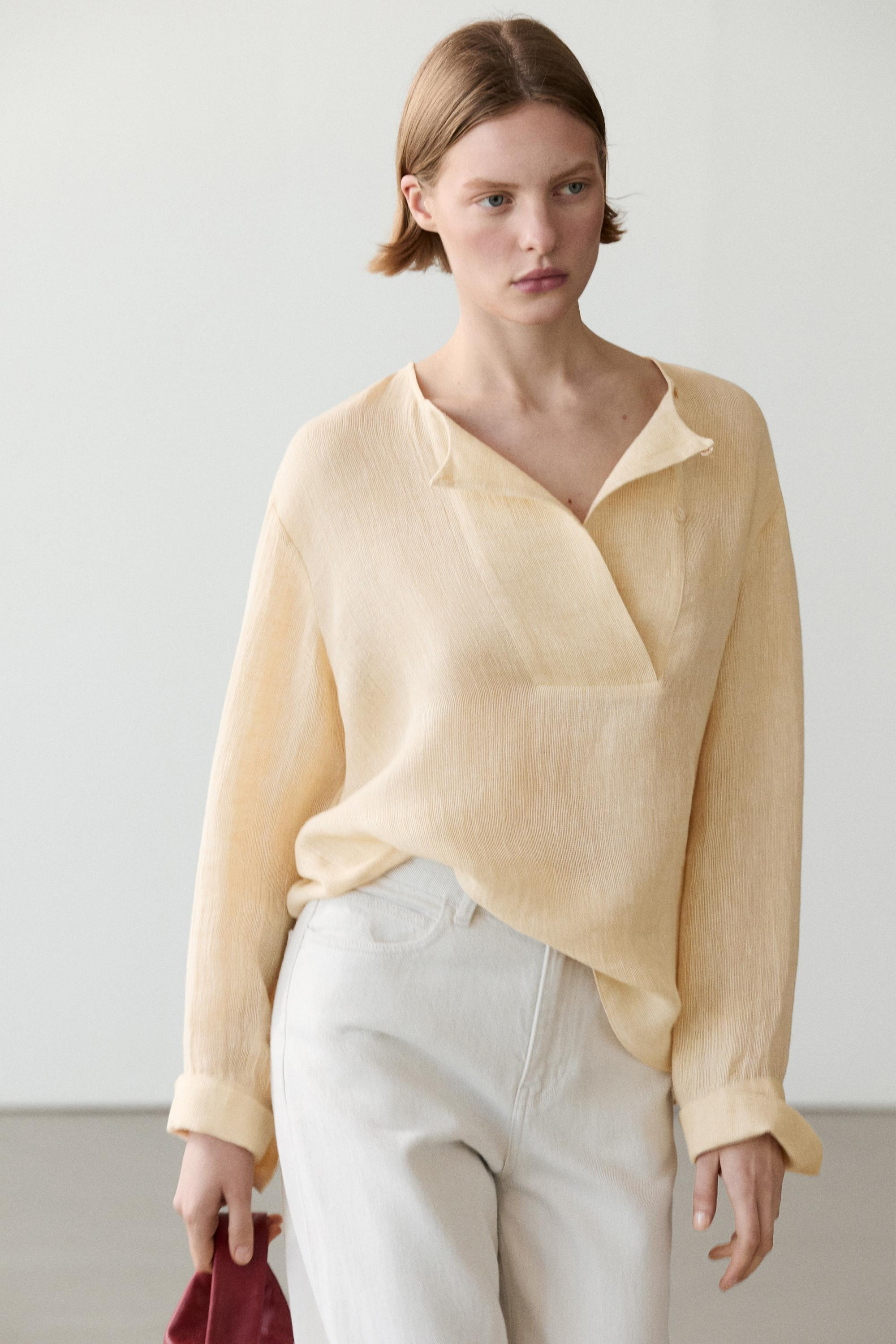 Flowing linen blouse with chest detail | Massimo Dutti UK