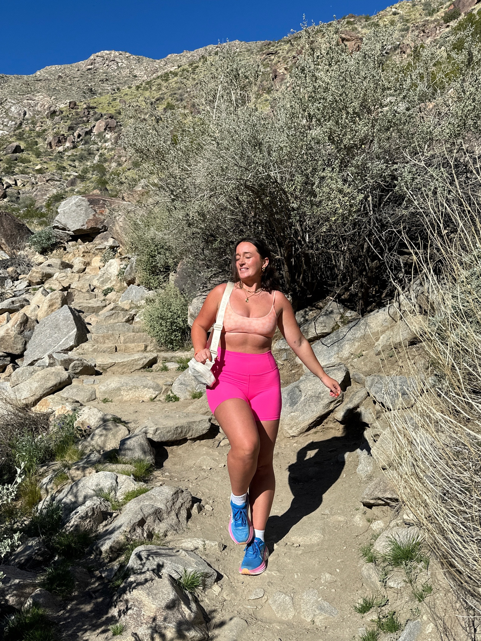 Hiking out west fit !!!

#LTKfindsunder50 #LTKfitness