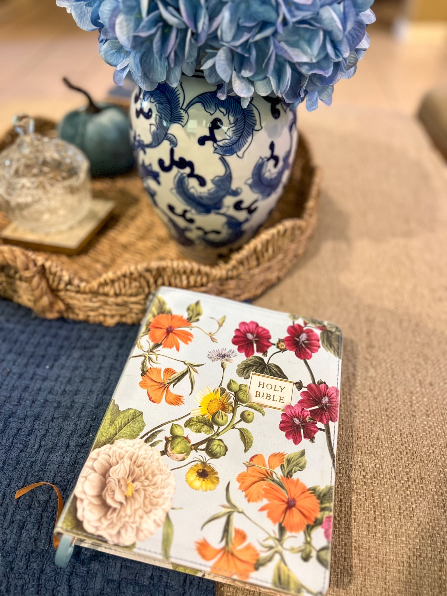 Holy Bible NIV
Robins egg blue floral Bible 
Red letters
Gold pages
Grand millennial 
Bible study
Ribbon bookmarks 
Gift ideaas


#LTKStyleTip #LTKFindsUnder50 #LTKHome