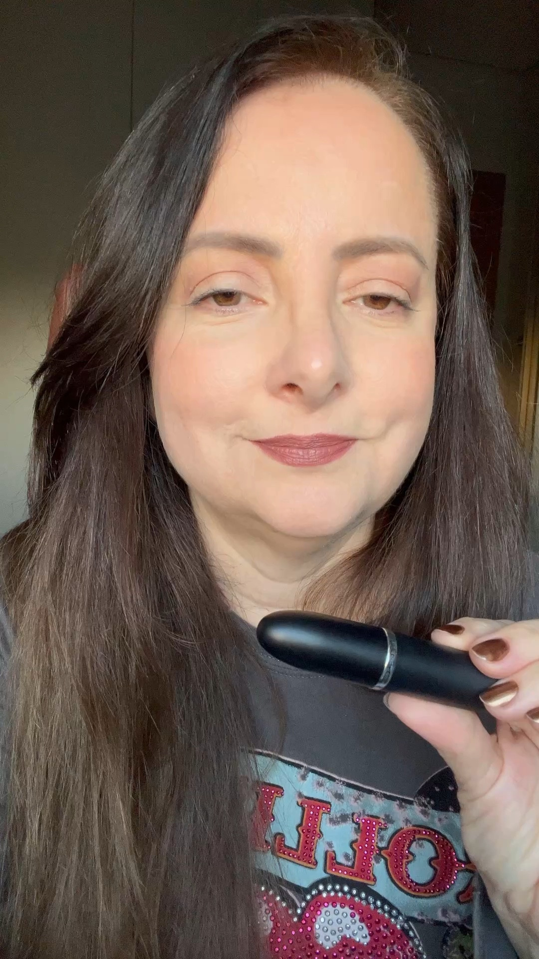 Meu batom da Mac queridinho do momento! O Whirl! Completamente apaixonada !

#LTKestilo50+ #LTKbrasil #LTKbeleza