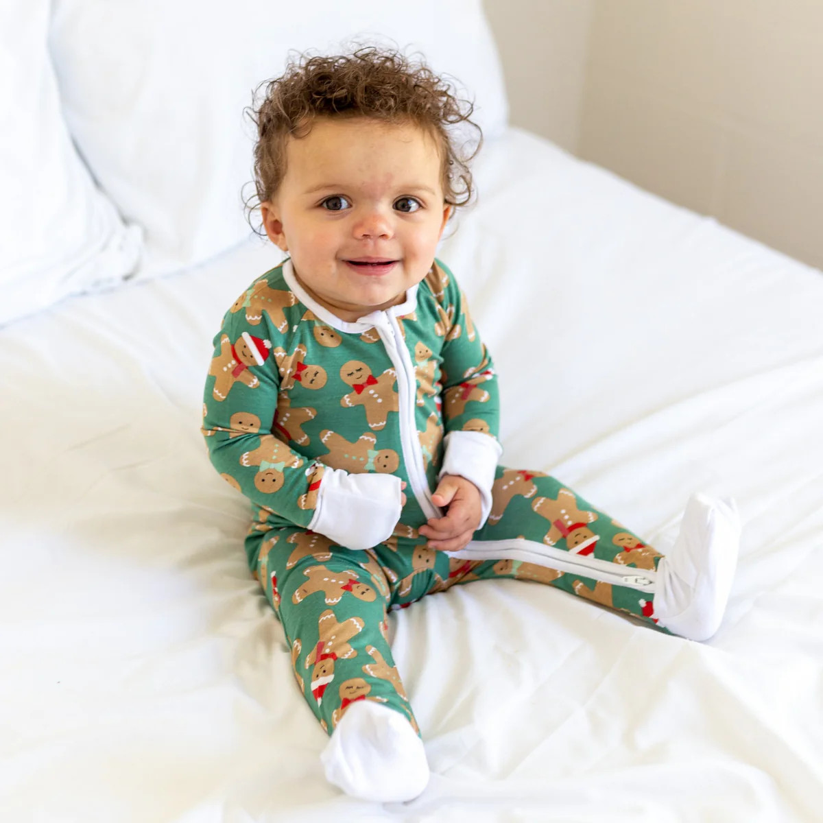 Green Gingerbread Bamboo Viscose Zippy | Little Sleepies