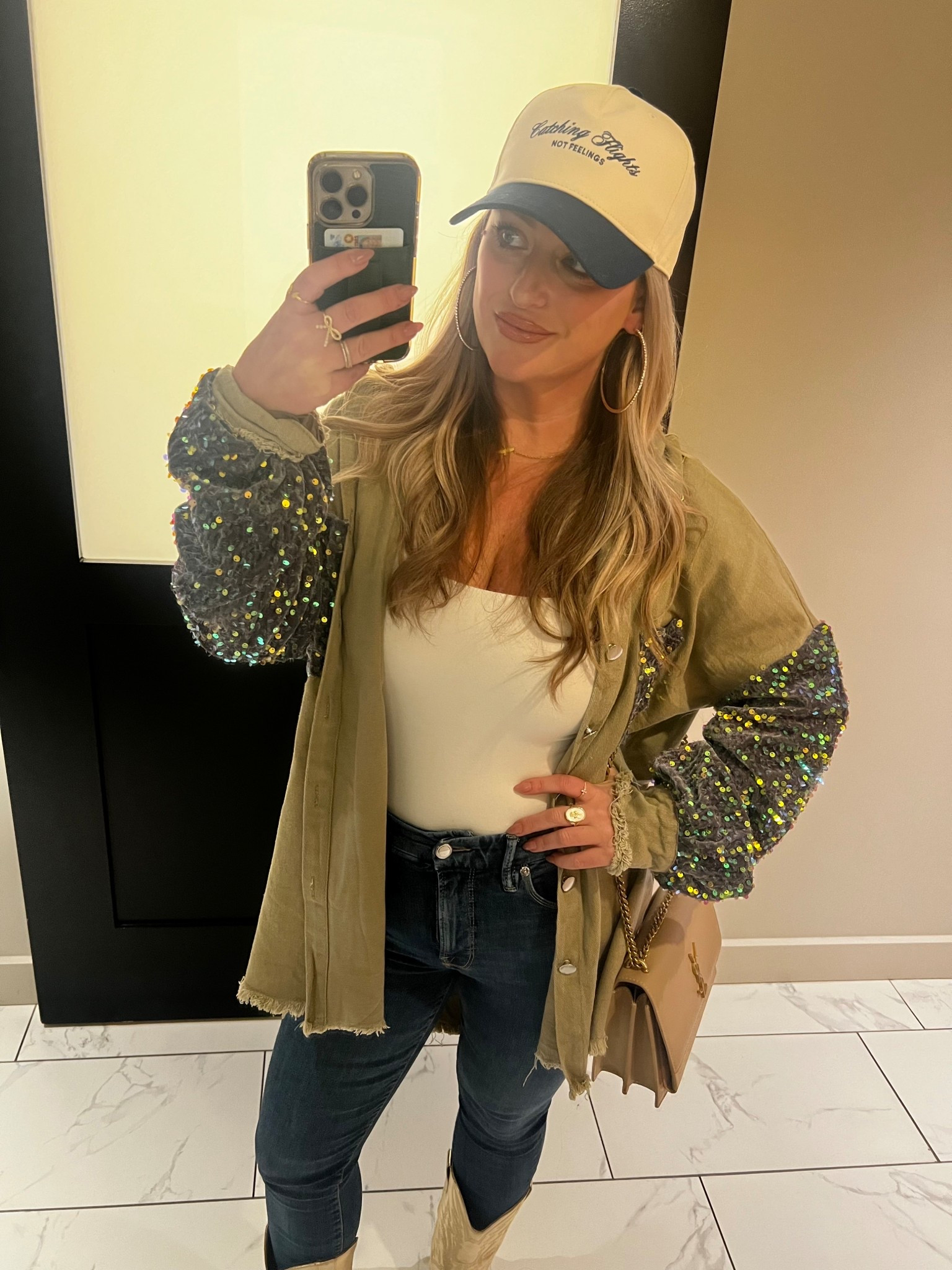 Catching flights not feelings ✌🏼 

#LTKFestival #LTKFindsUnder100 #LTKSeasonal