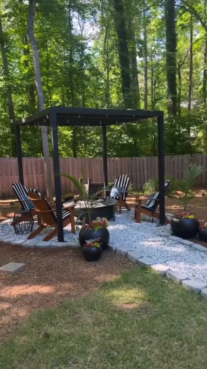 📍Save this post because its about time you stopped wishing and starting doing🙋🏿‍♀️EPISODE 2: Guide to Glow Up Backyard Edition. Here is a way to create the ultimate Firepit this season without breaking the bank or your back. You will sweat a little, but it’s good for you! Comment FIREPIT to have everything I used to pull this space together sent to you in your DM. 

Do you have a space in your yard for this?