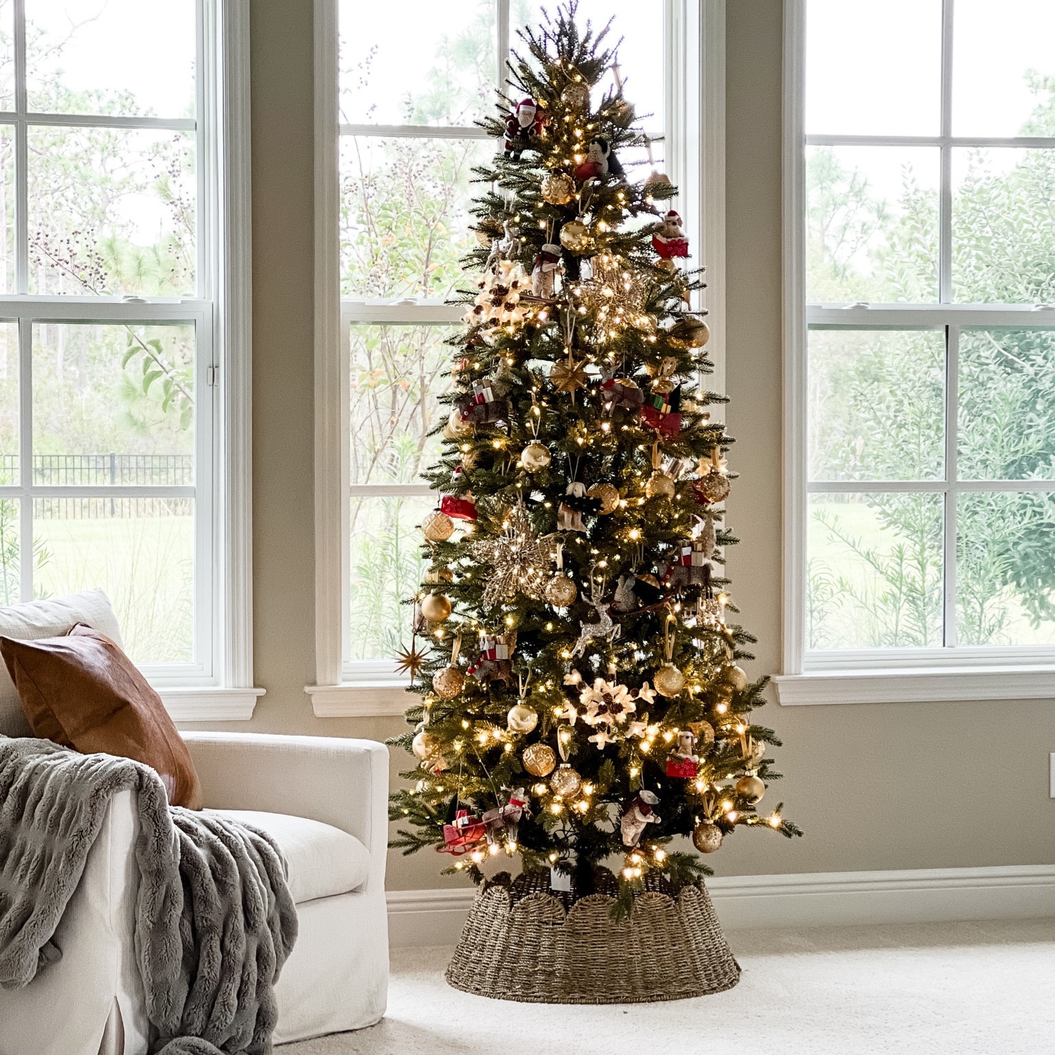 So many Christmas tree ornaments are on sale! 

Black Friday, sale, Black Friday deal, Christmas tree, Christmas decor, Christmas decoration, holiday decor, holiday decoration 

#LTKCyberWeek #LTKSeasonal #LTKHoliday