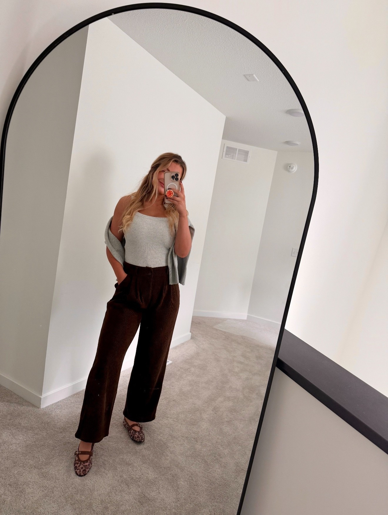 Obsessed with these new corduroy pants from Amazon 🤎🔗 #OOTD #WomensOOTD #WomensStyle #WomensFashion #LTKWomen #AmazonFashion #AmericanEagleStyle #OutfitInspo #WardrobeEssentials #FallOutfits #EverydayStyle #StyleInspo

#LTKSeasonal #LTKFindsUnder50 #LTKStyleTip