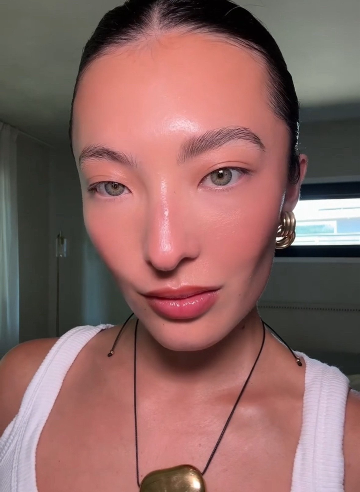 
#AD Brows on point! Using just two products from @maybelline for a natural laminated look 


#Ad #MaybellinePartner #TargetPartner#Target #browgel #laminatedbrows #grwm @target @maybelline
