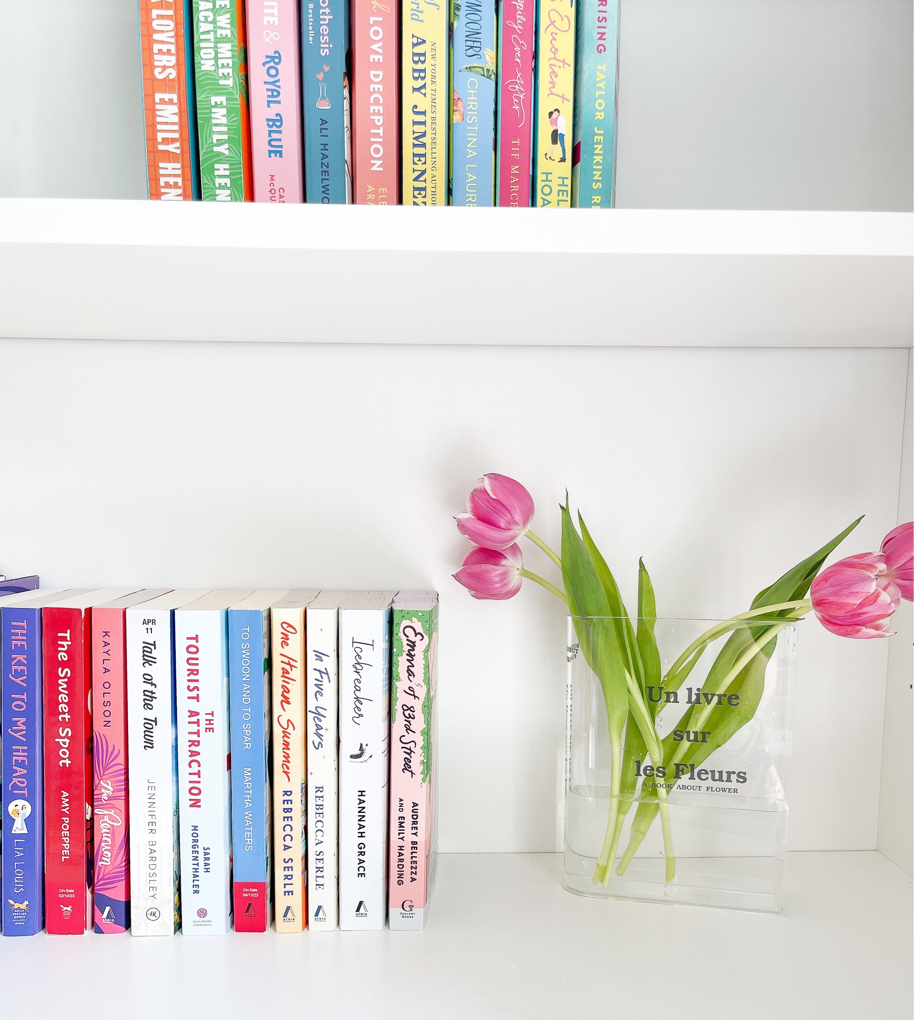 The prettiest vase for my bookshelf 💐

#LTKFind #LTKhome #LTKGiftGuide