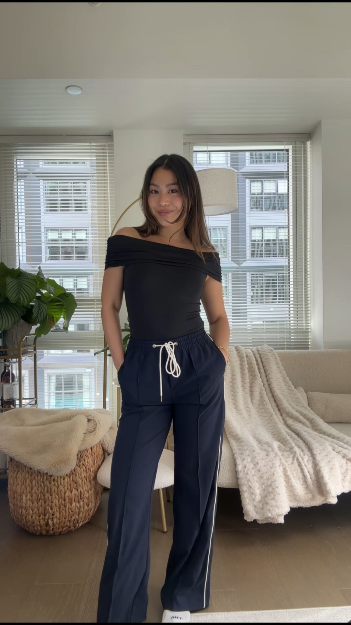top-xs
pants- xs