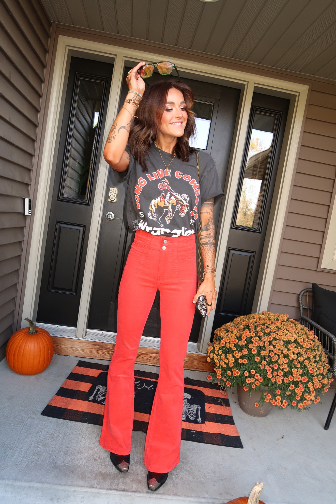Pants: TTS - Color Lava
Tee: small 
Boots: TTS 

#LTKVideo #LTKSeasonal #LTKFindsUnder50