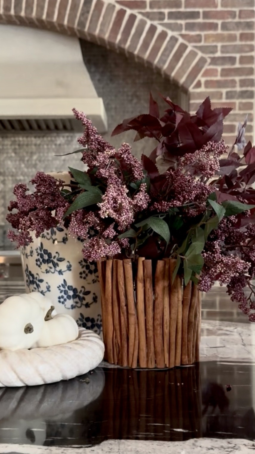 A vase that looks and smells like fall! 😍🍁🍂

#LTKSeasonal #LTKHome #LTKSaleAlert