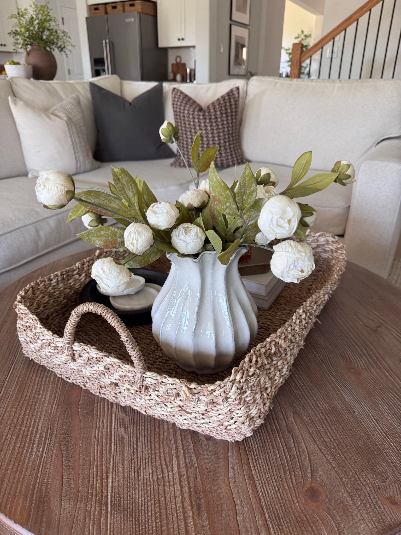 My fav Target vase + The viral peonies are in stock + available to ship 🩷🌿

Peonies, spring florals, viral florals, target style, designer looks for less, found it on amazon, amazon home

#LTKFindsUnder50 

#LTKSpringSale
