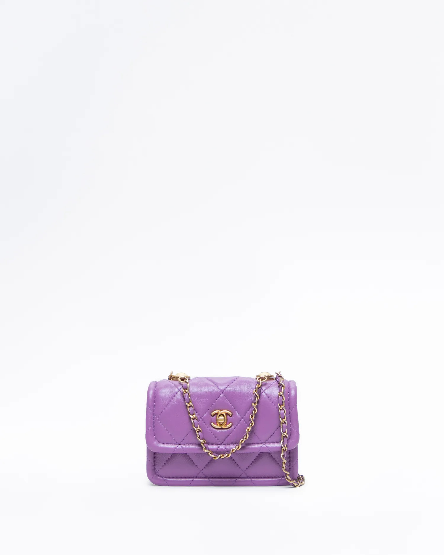 Lambskin Button on Top Clutch with Chain | Vivrelle