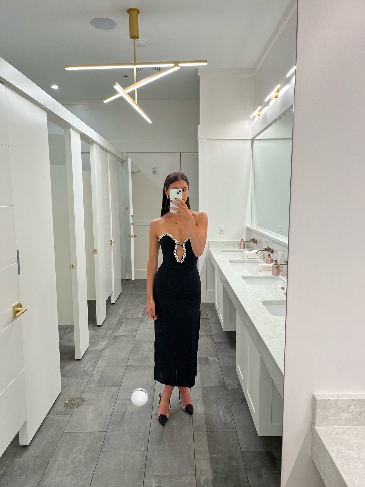 holiday season
Black midi dress


#LTKwedding #LTKHoliday