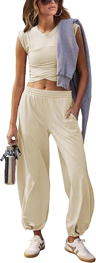 Womens 2 Piece Sweatsuits Hot Shot Sets Casual Workout Cropped Tee Top High Rise Sweatpants Athle... | Amazon (US)
